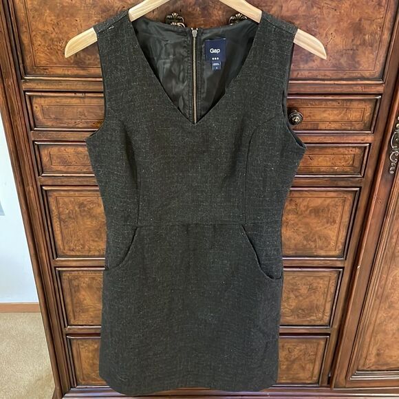 Gap dark grey sleeveless woman’s dress - Picture 1 of 11